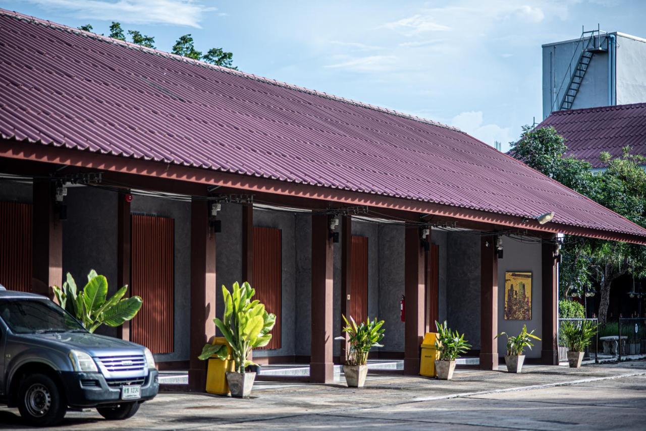 Tarnsiri Boutique Resort Kanchanaburi Zewnętrze zdjęcie